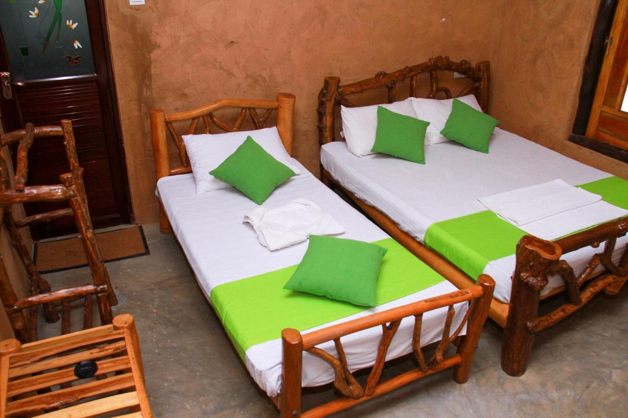 Yalaway Nature Villa Tissamaharama Bagian luar foto