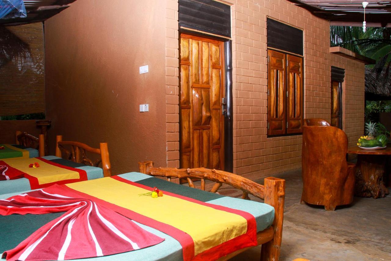 Yalaway Nature Villa Tissamaharama Bagian luar foto